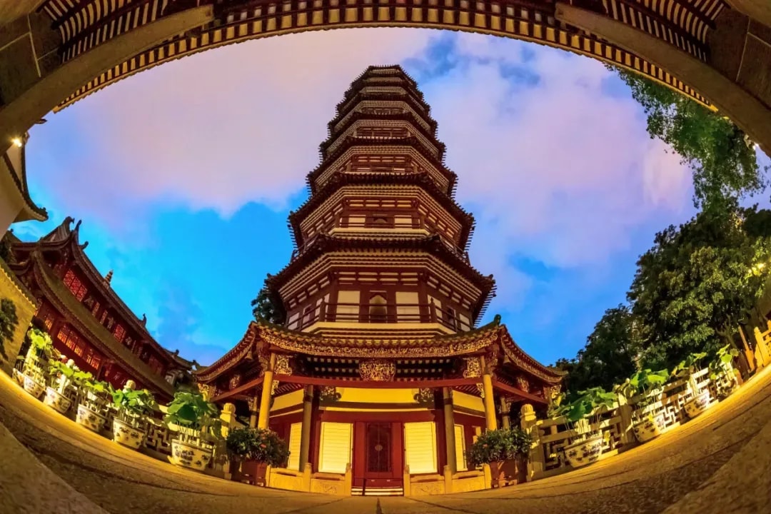 如何才能遇到善知识和善同伴？