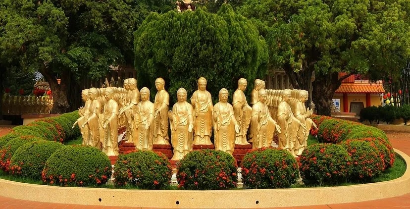 弟子喜欢打扮很注重服饰的搭配，这是否属贪心，应如何是好？