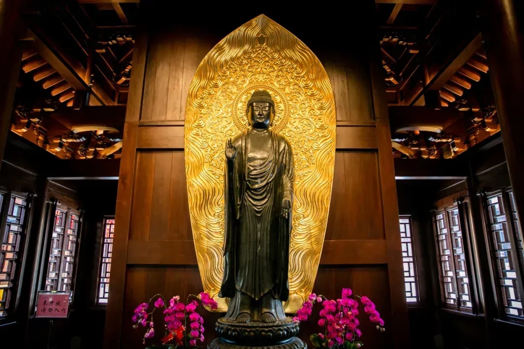 新春诚心祭祖 积累福德