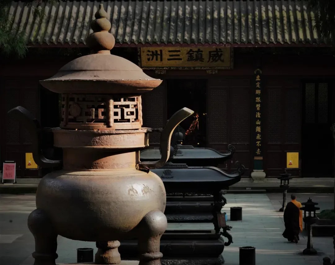 佛教怎樣看待婆羅門教的神明？為甚麼有些佛教寺廟內會有神明？